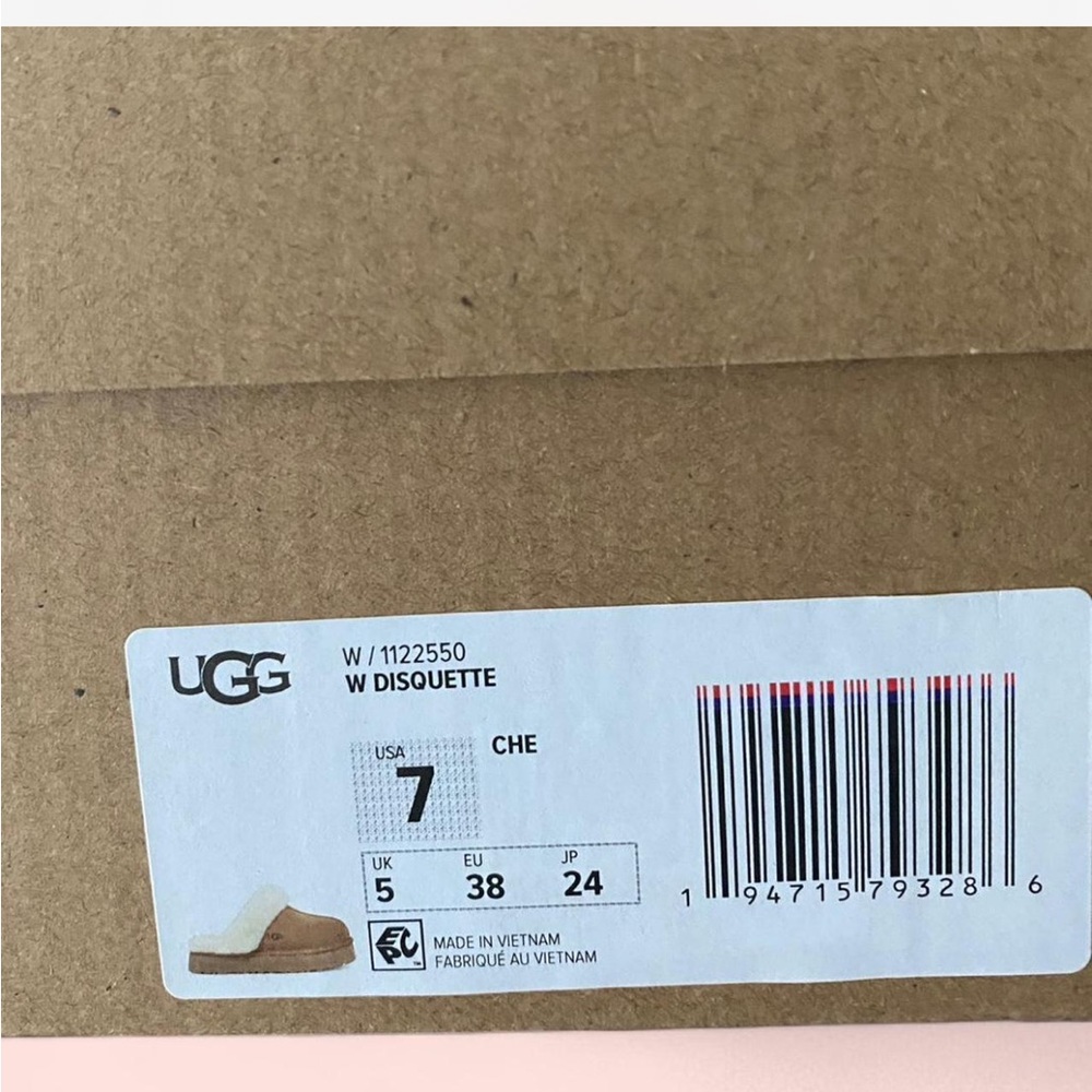 SOLD! 🫶🏼BRAND NEW UGG Women's DISQUETTE Slippers - Picture 2 of 6